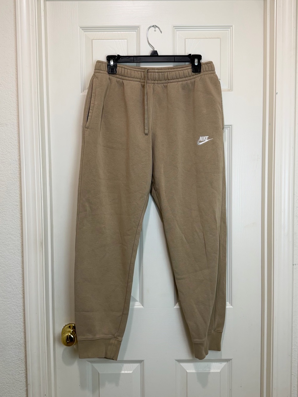 Nike Men’s Beige Jogger Pants Sz M - Picture 2 of 6